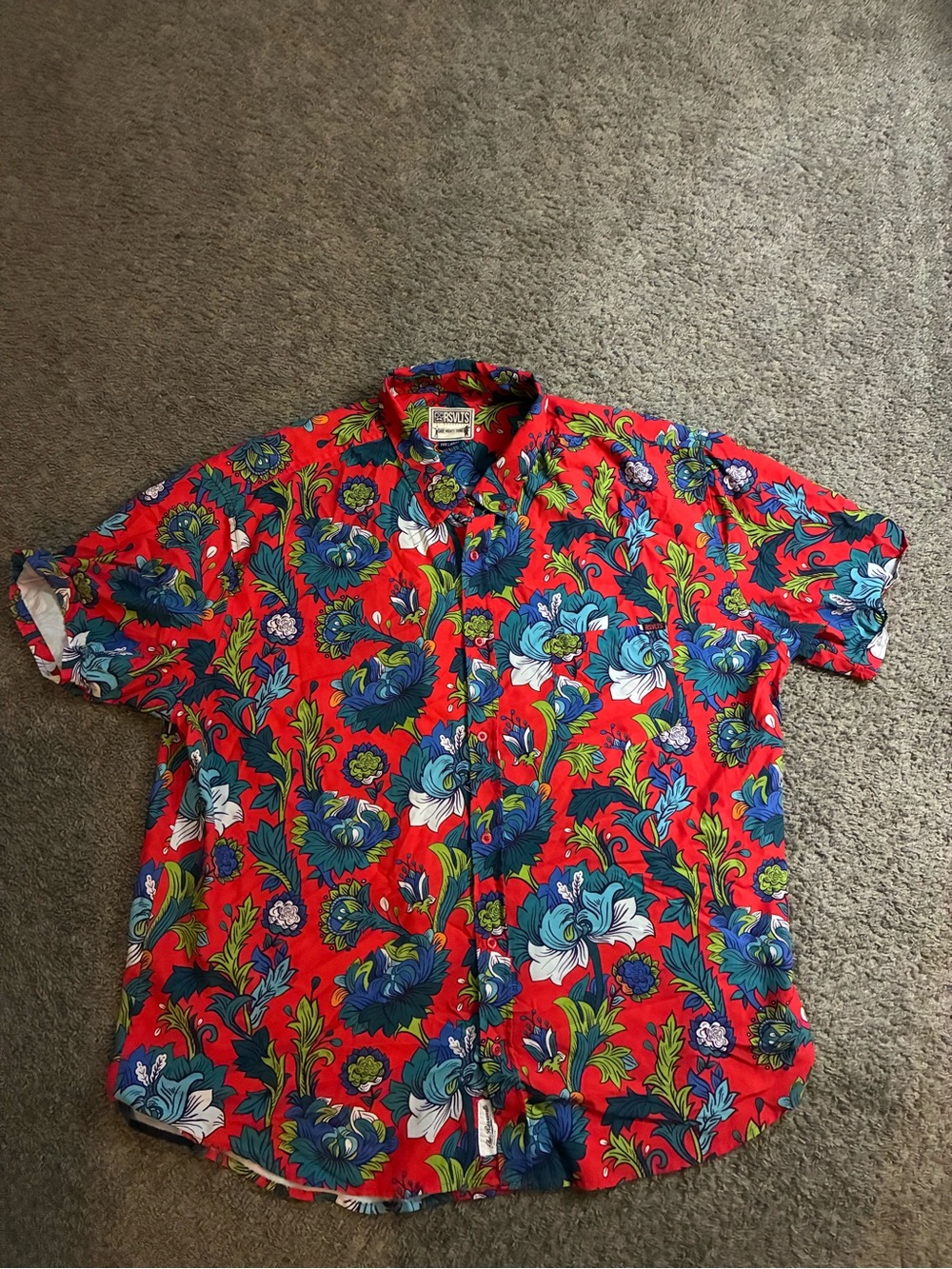RSVLTS Red Floral Short-Sleeve Button-Down Shirt - Picture 2 of 5
